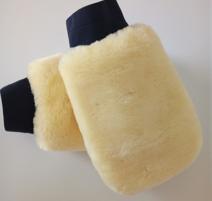 Aithrise Lambskin Car Wash Mitt